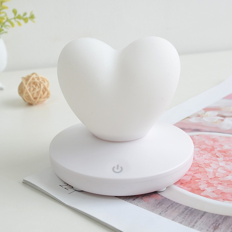 Силиконовый LED светильник-ночник "Love", 3 цвета