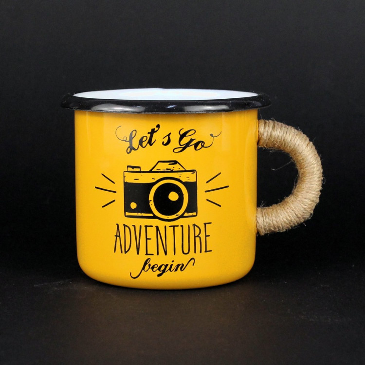 Емальована чашка з принтом "Photo adventure begin" жовтого кольору
