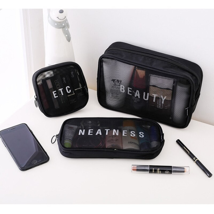 Набір косметичок для подорожей "Neatness. Beauty. Etc." чсорного кольору