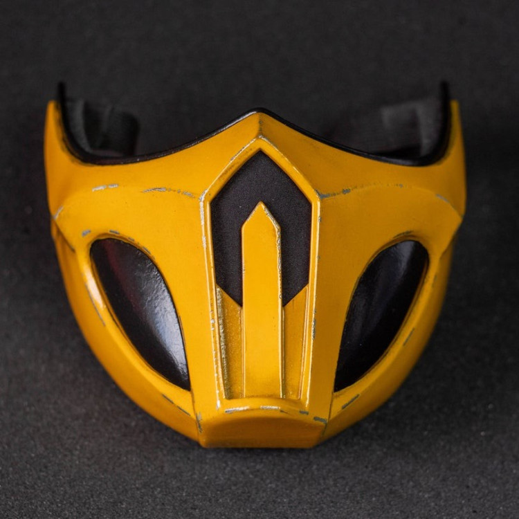 Маска Скорпіона Захисник Харумі з гри Mortal Kombat 11 жовтого кольору