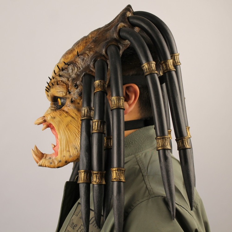 Маска Predator из фильма "Хищник"