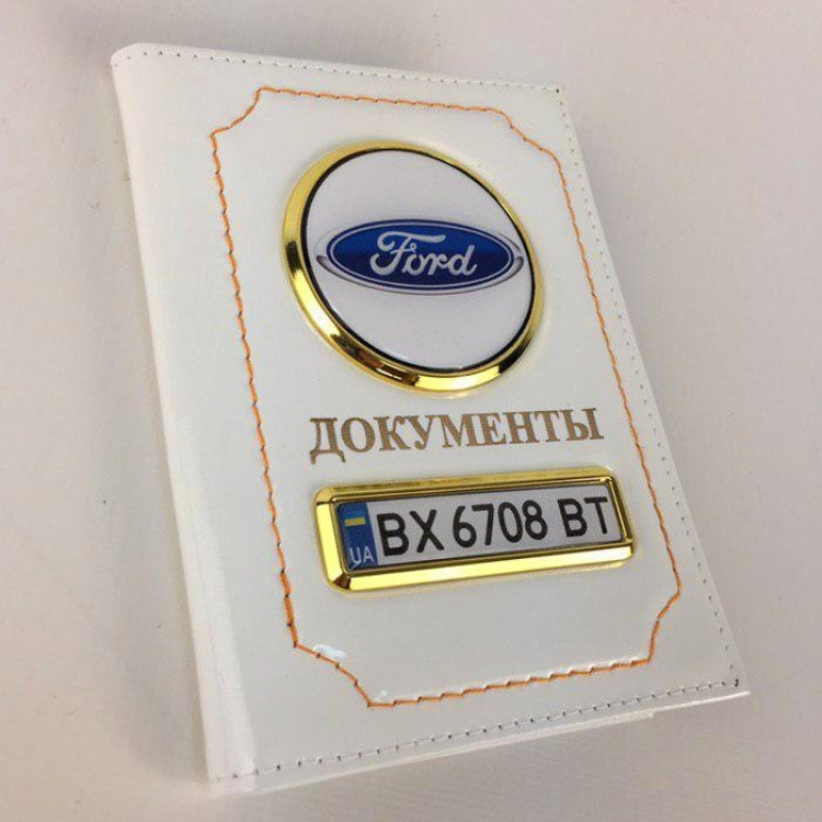 Автообкладинка зі шкіри для документів з номером і логотипом авто, білого кольору