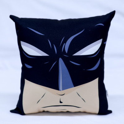 Подушка с принтом "Batman"